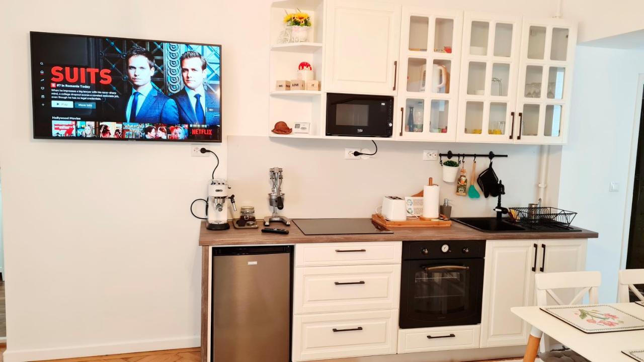 Jasmine Serenity Apartment - Central, Behind Black Church 브라쇼브 외부 사진